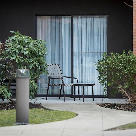 Courtyard By Marriott West Orange Exterior foto
