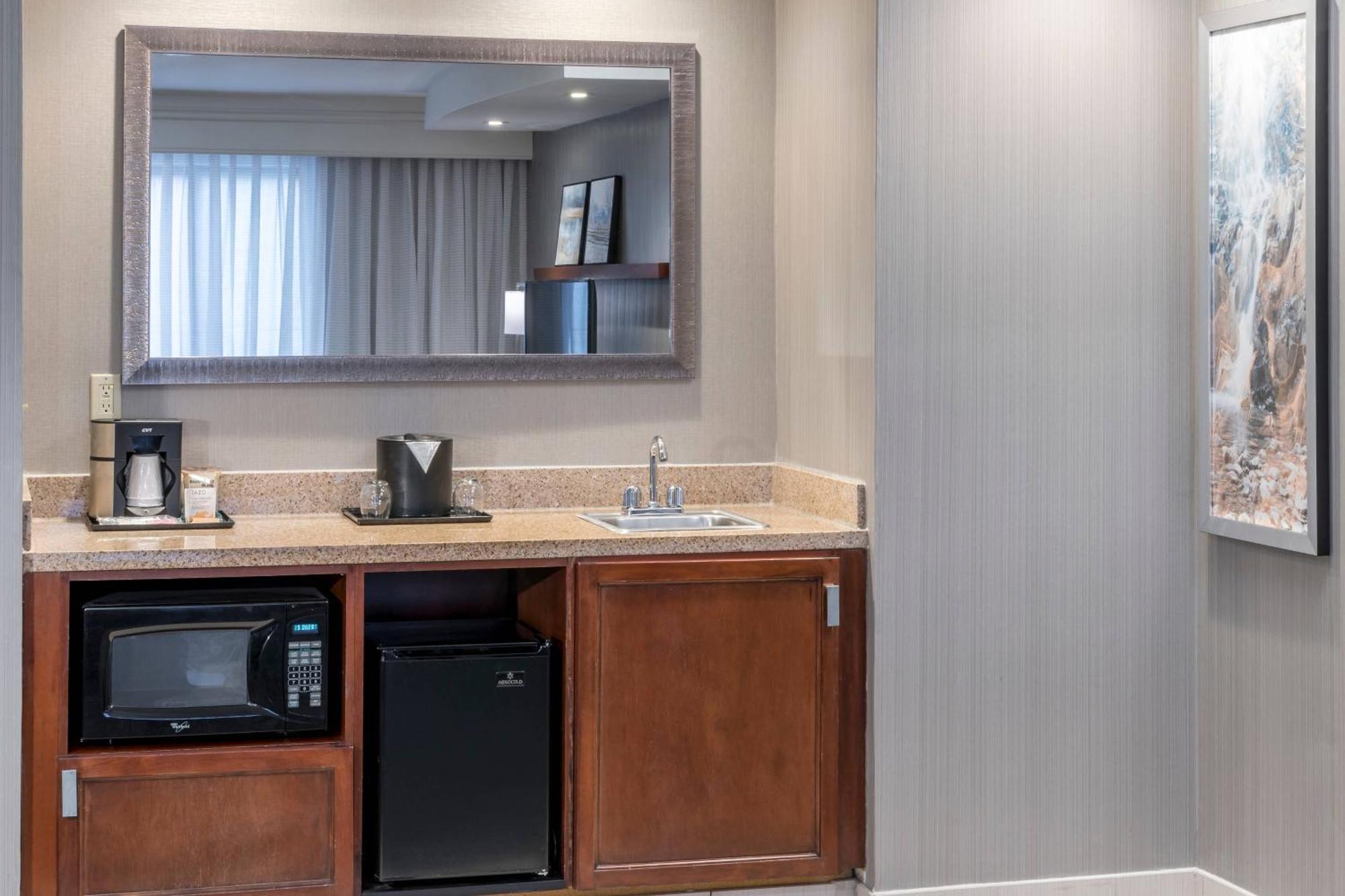 Courtyard By Marriott West Orange Exterior foto