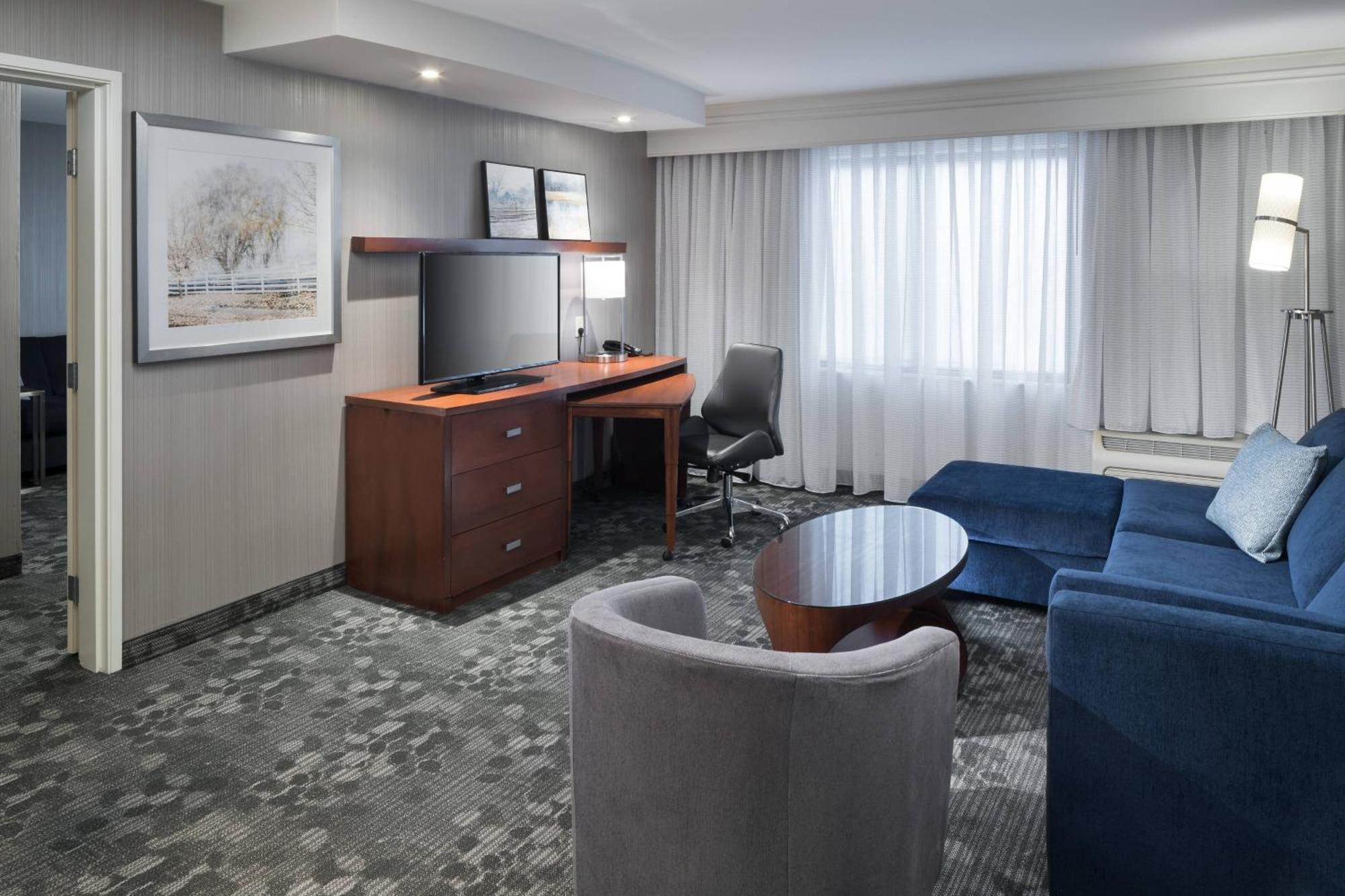 Courtyard By Marriott West Orange Exterior foto