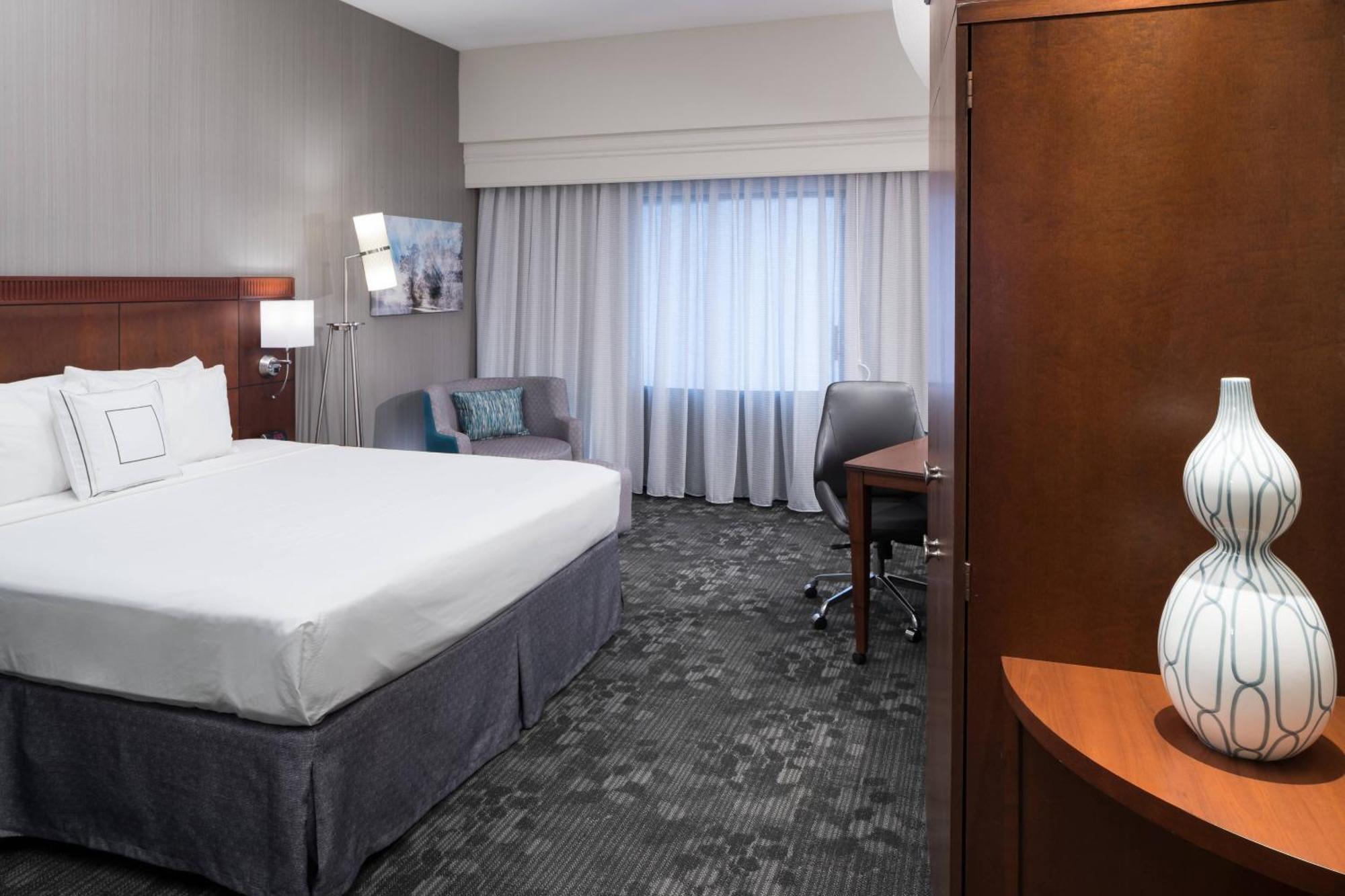 Courtyard By Marriott West Orange Exterior foto